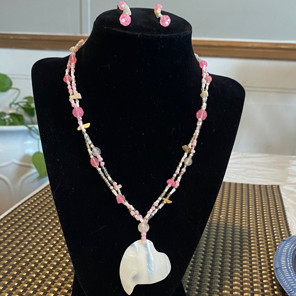 Pink Beaded Necklace with White Shell Heart Pendant